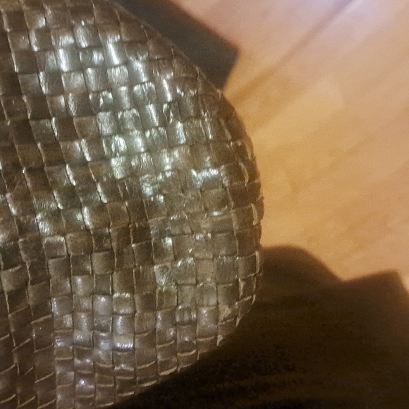 Closet clearance - Picture 4 of 6